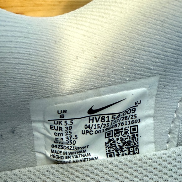 Nike Vomero Plus - Picture 5 of 8